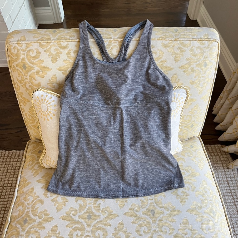 Lululemon tank with built in bra